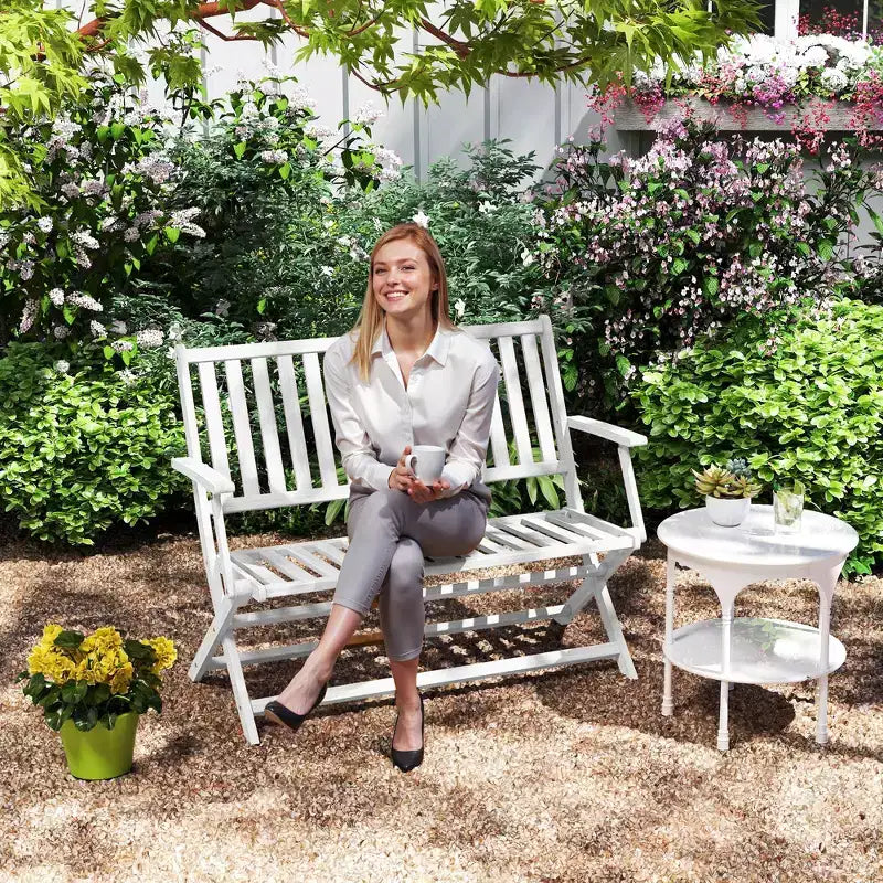 Outsunny Banc d'extérieur pliable en bois 2 places avec dossier et accoudoirs pour patio, jardin, véranda, parc, balcon, blanc