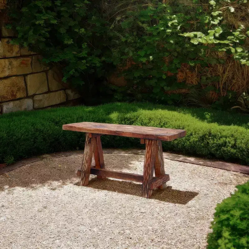 Banc de jardin Royal Hampton en bois avec gravure rétro