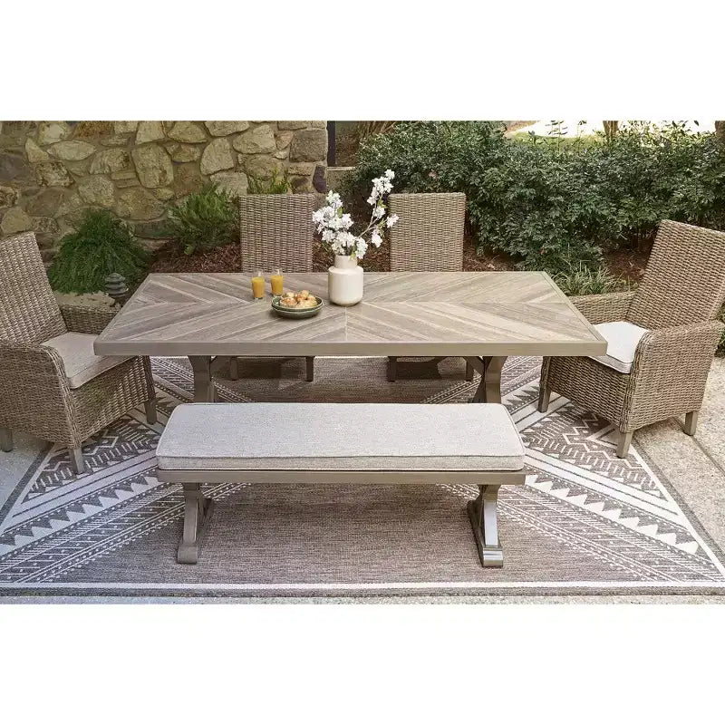 Banc d'extérieur avec coussin Carmel Bay Signature Design by Ashley, cadre en aluminium résistant aux intempéries, beige
