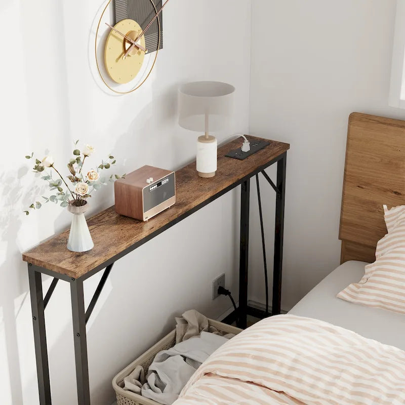 5.9 Table console étroite avec prises électriques