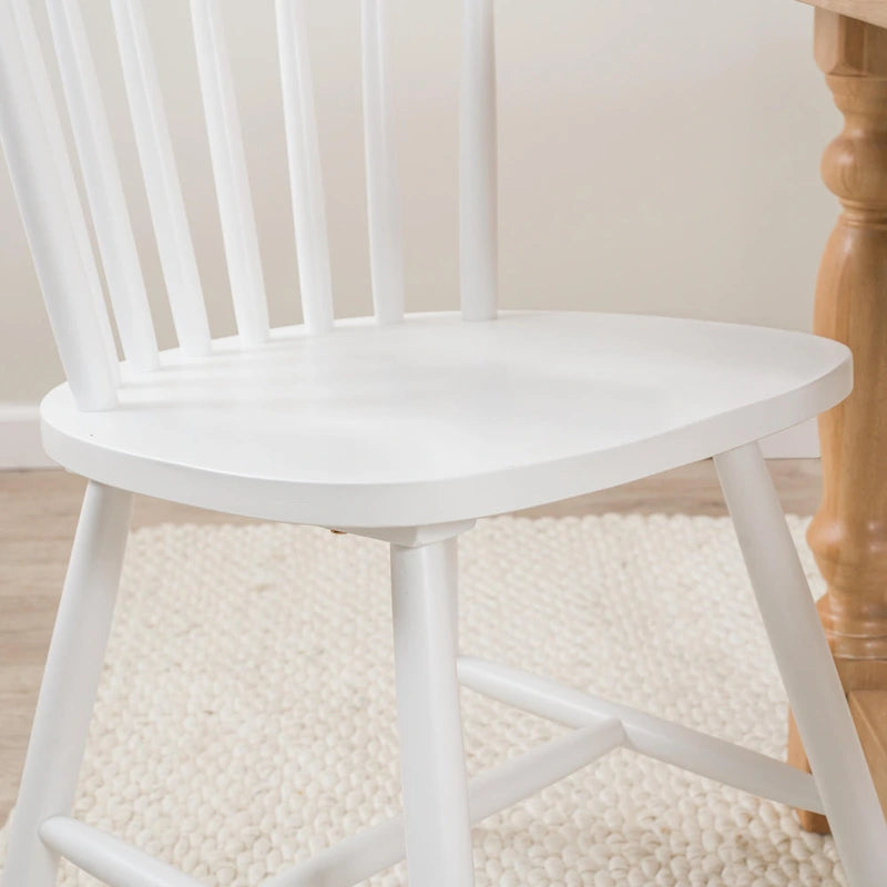 Chaises de salle à manger à dossier haut à barreaux Windsor de Bush Furniture – Lot de 2