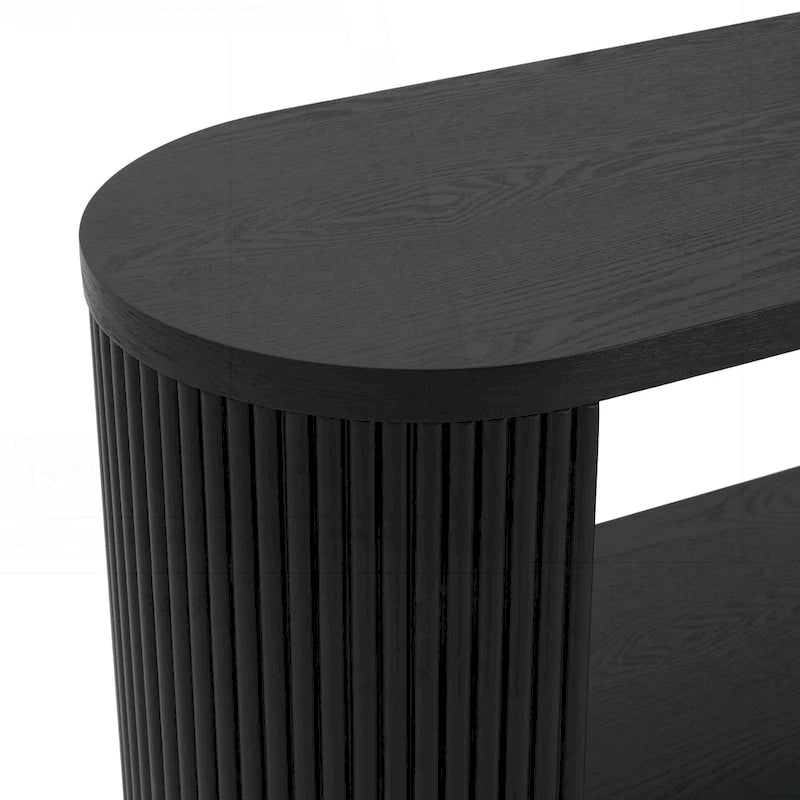 Console polyvalente mince avec étagère ouverte et grain de bois élégant pour le salon