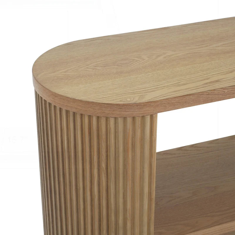 Console polyvalente mince avec étagère ouverte et grain de bois élégant pour le salon