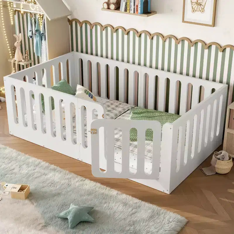 Lit de plancher Montessori double blanc avec barrières et porte – Bois massif, 1 enfant