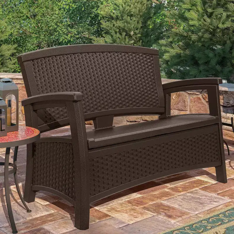 Causeuse Suncast avec espace de rangement et cache-poubelle, capacité de 33 gallons