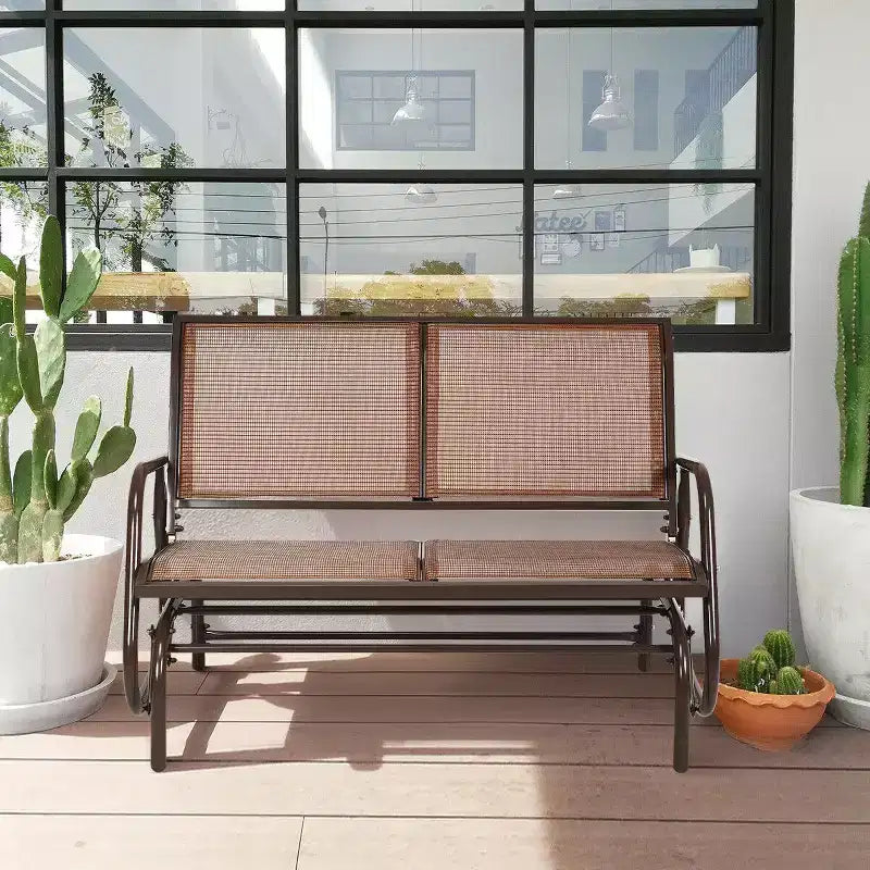 Balançoire de patio Costway, banc planeur, causeuse, chaise à bascule pour jardin et piscine.