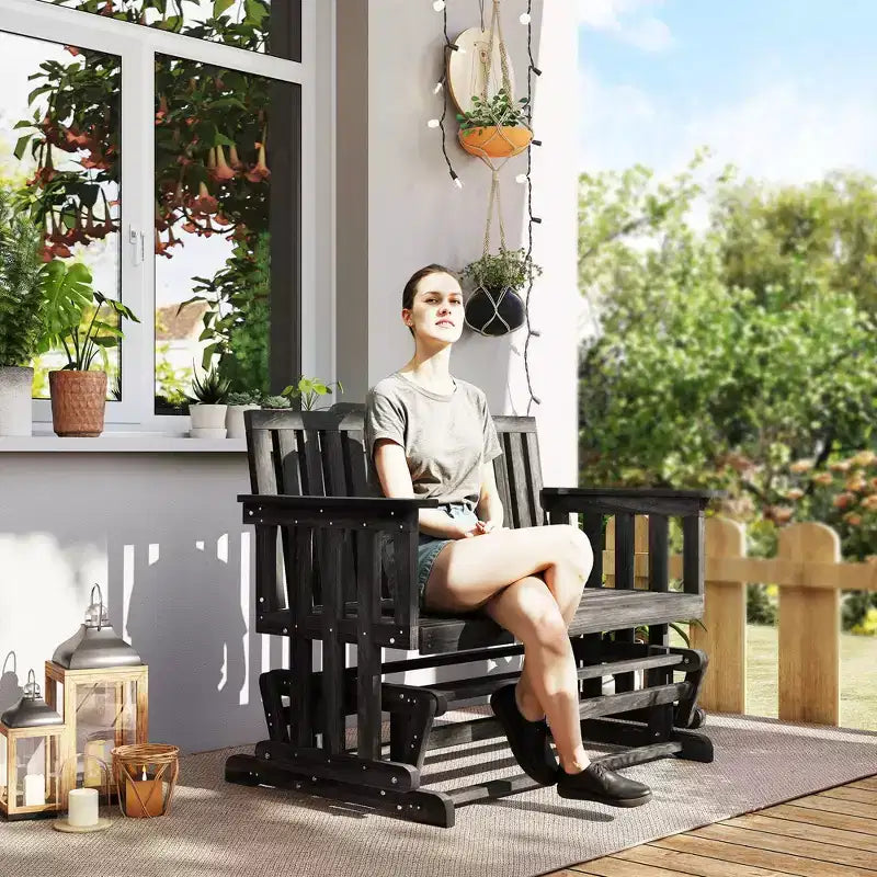Banc de jardin à bascule Outsunny en bois, causeuse d'extérieur en bois avec dossier haut et accoudoirs, 2 places