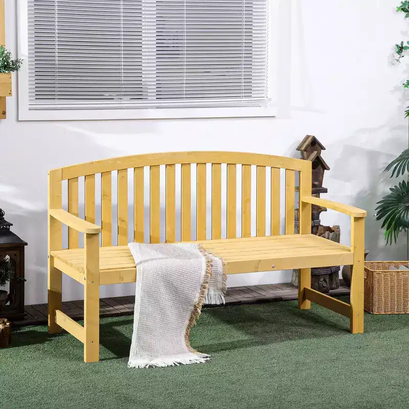 Banc d'extérieur en bois Outsunny 56, banc de jardin 2 places en bois avec assise à lattes, dossier et accoudoirs pour patio, véranda, bord de piscine, balcon