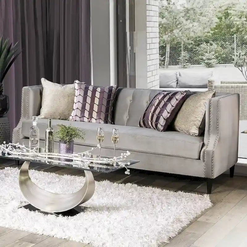 Canapé Nall en tissu rembourré avec dossier capitonné et accoudoirs Tuxedo par Furniture of America