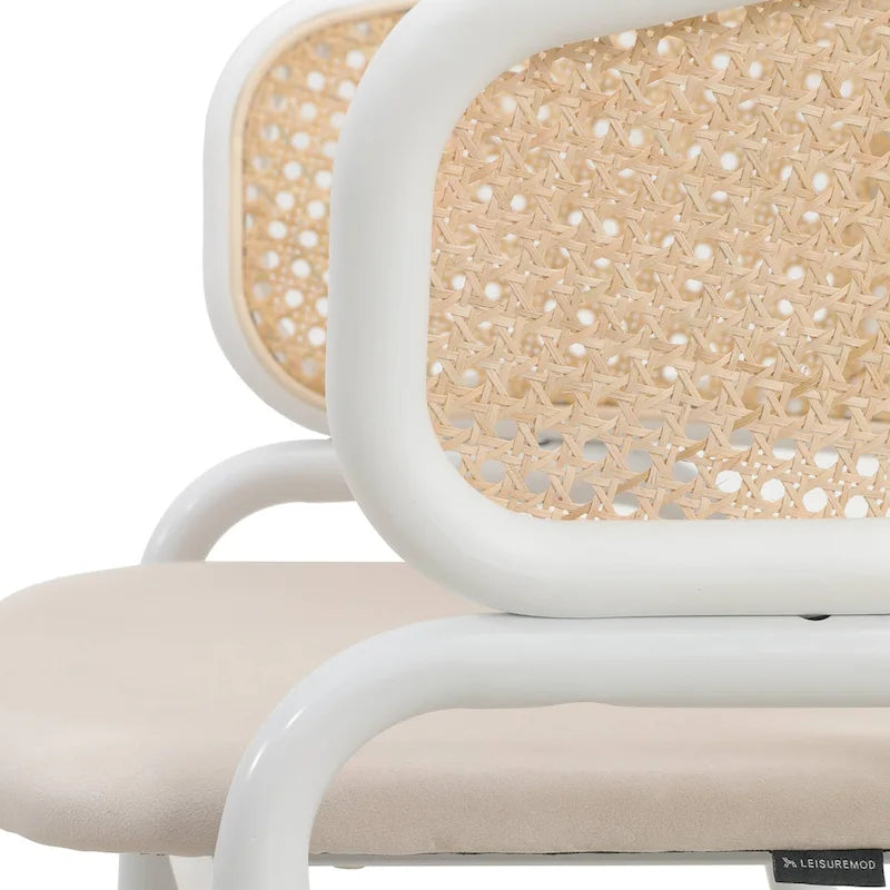 Chaise d'appoint moderne et élégante Ervilla avec dossier en rotin et pieds en acier blanc pour salle à manger et cuisine