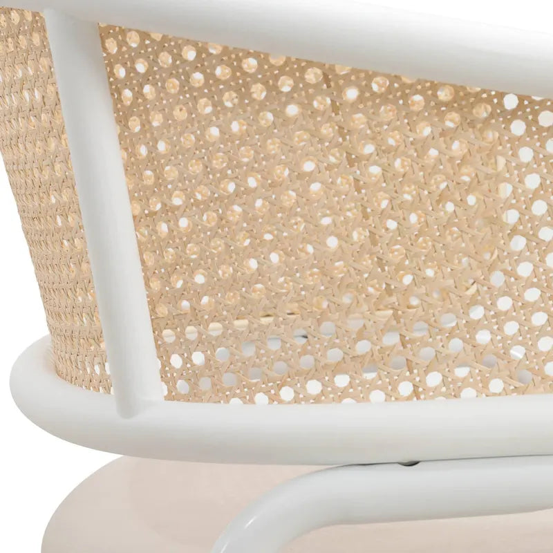 Chaise d'appoint moderne et élégante Ervilla avec dossier en rotin et pieds en acier blanc pour salle à manger et cuisine