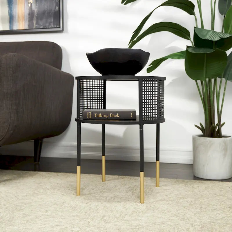 Table d'appoint ou table basse avec cadre géométrique en métal ouvert, 1 étagère, pieds dorés et décor Roche River noir
