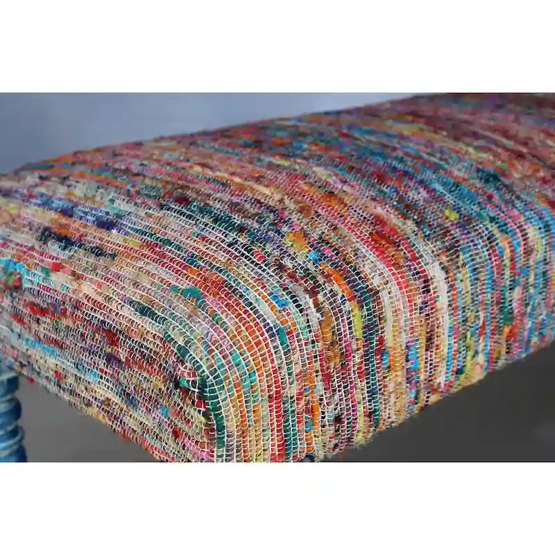 HomeRoots Banc rembourré à rayures arc-en-ciel bleues avec pieds – 47 x 18 x 16