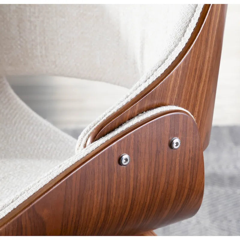 Chaise de salle à manger/d'appoint rembourrée moderne Carson Carrington Svetlana de style Mid-century