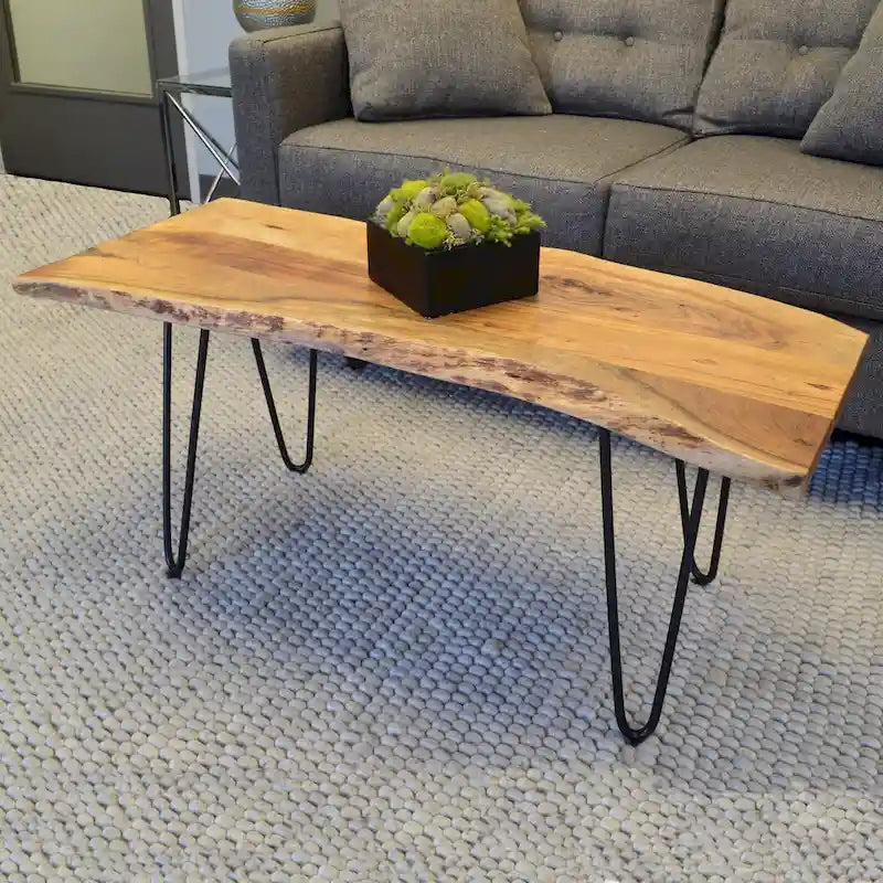Table basse/Banc live edge Carolina Living Seti – Plateau en orme – Base dorée