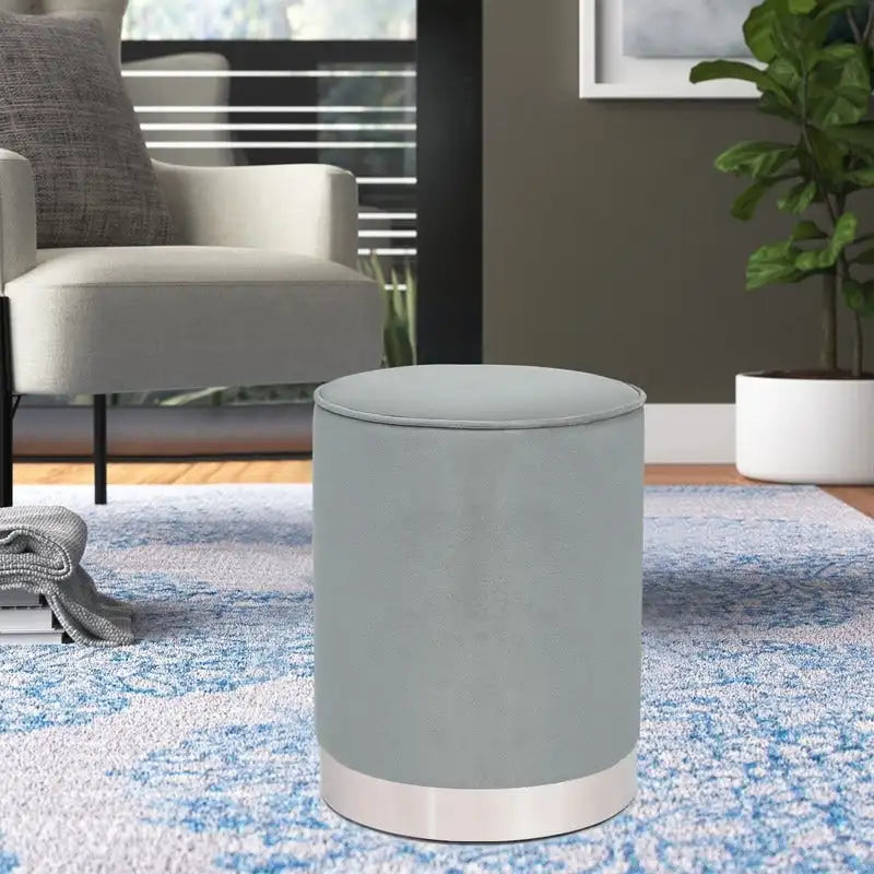 Pouffe rond en velours avec garniture argentée Adeco Vanity