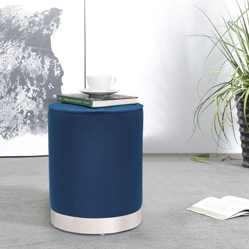 Pouffe rond en velours avec garniture argentée Adeco Vanity