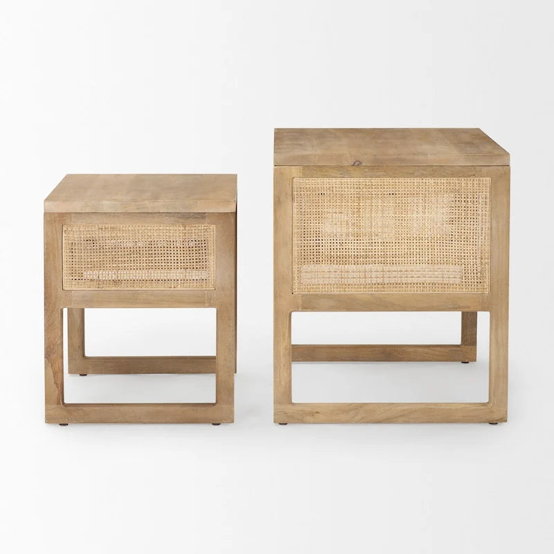 Tables d'appoint gigognes carrées en bois massif Grier avec accents en rotin (ensemble de 2) - 20L x 20l x 23H