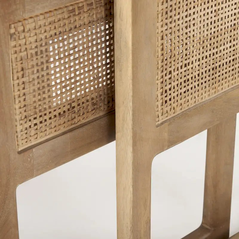 Tables d'appoint gigognes carrées en bois massif Grier avec accents en rotin (ensemble de 2) - 20L x 20l x 23H