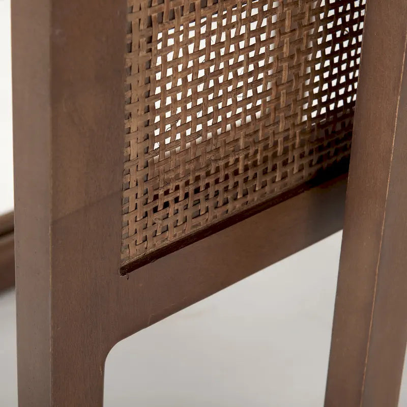 Tables d'appoint gigognes carrées en bois massif Grier avec accents en rotin (ensemble de 2) - 20L x 20l x 23H