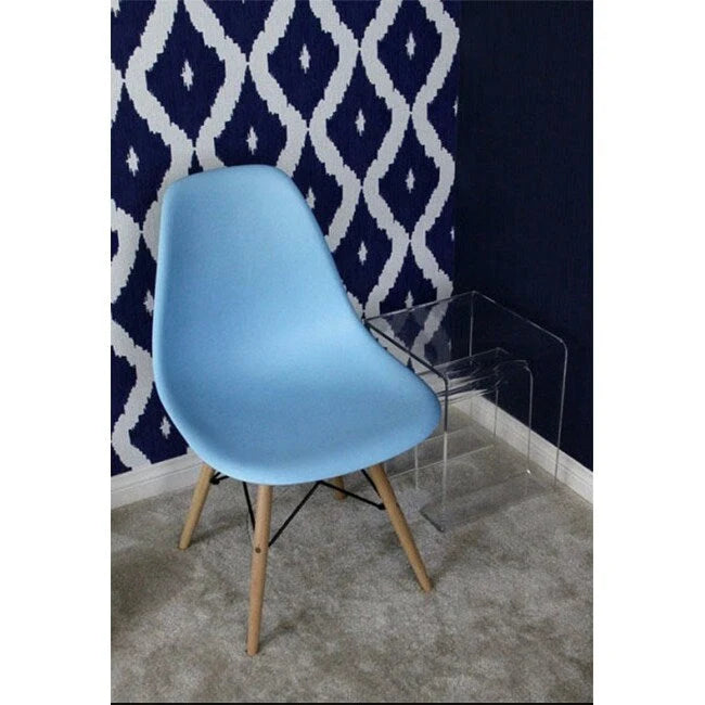 Lot de 2 chaises de salle à manger modernes du milieu du siècle, sans accoudoirs, avec coque en plastique et piètement en bois naturel de type Eiffel, couleur rouge