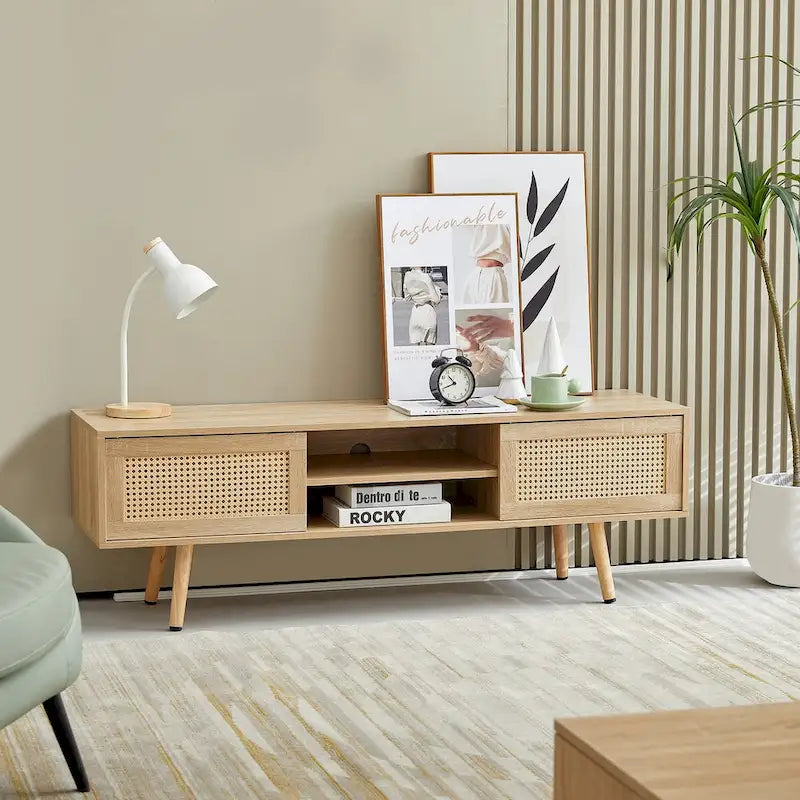 55.12 Meuble TV en rotin, doubles portes coulissantes pour rangement, étagère réglable, pieds en bois massif, console TV