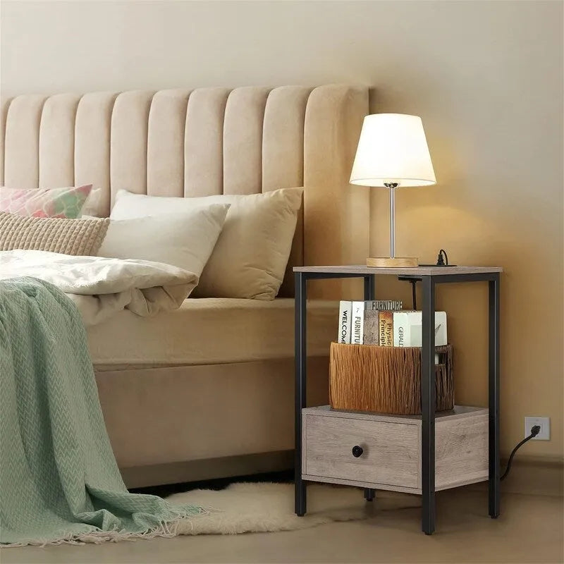 Table d'appoint avec station de recharge - 11,8P x 15,7L x 23,6H