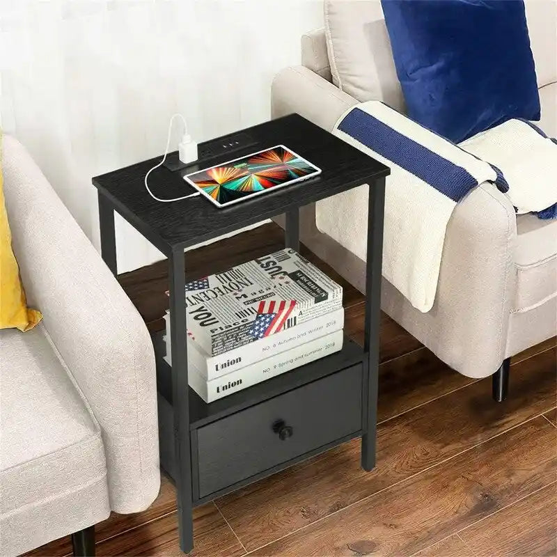 Table d'appoint avec station de recharge - 11,8P x 15,7L x 23,6H
