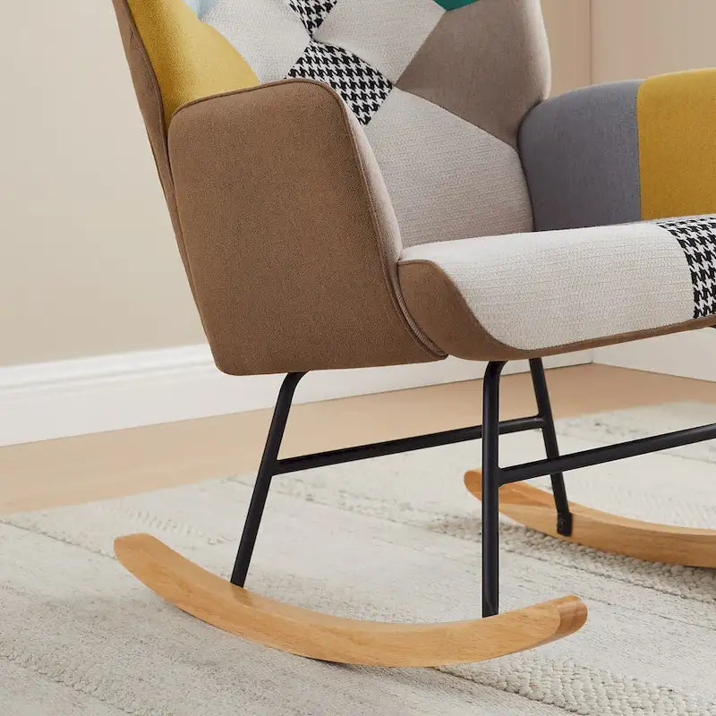 Fauteuil à bascule de crèche en lin matelassé VANOMi 25.2 Wide French Patchwork avec pieds en bois