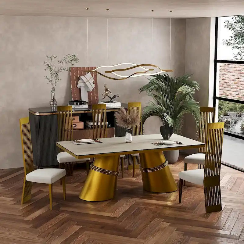 Table à manger dorée brossée avec plateau en verre de 78 pouces et base en forme de tonneau fuselé