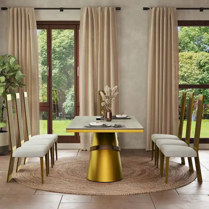 Table à manger dorée brossée avec plateau en verre de 78 pouces et base en forme de tonneau fuselé
