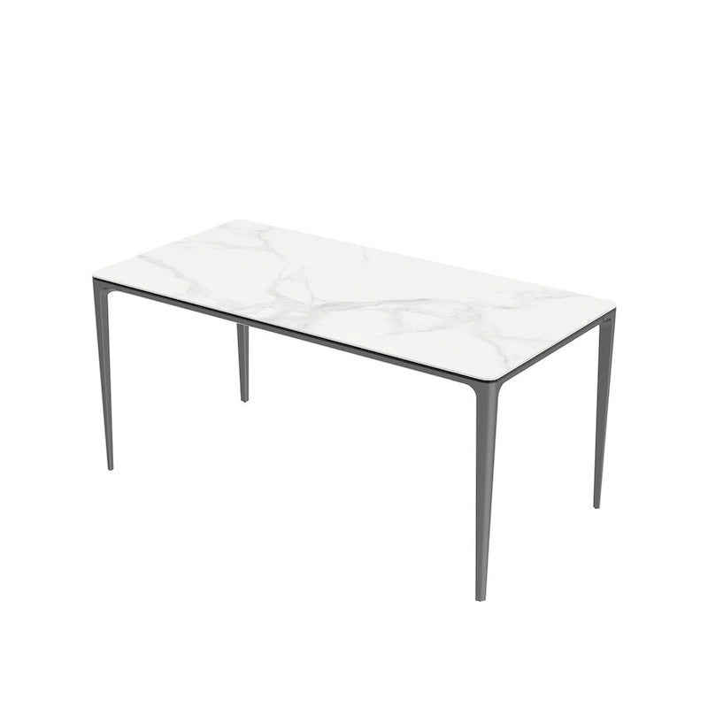 Table de salle à manger rectangulaire unique de 63 avec plateau en verre trempé en pierre frittée